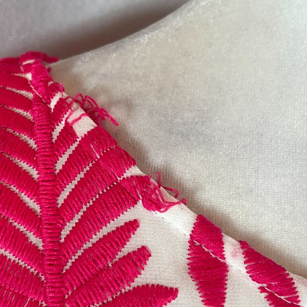 LULUS White & Bright Pink Embroidered Sheath Dress Tunic Size Small - Picture 4 of 10